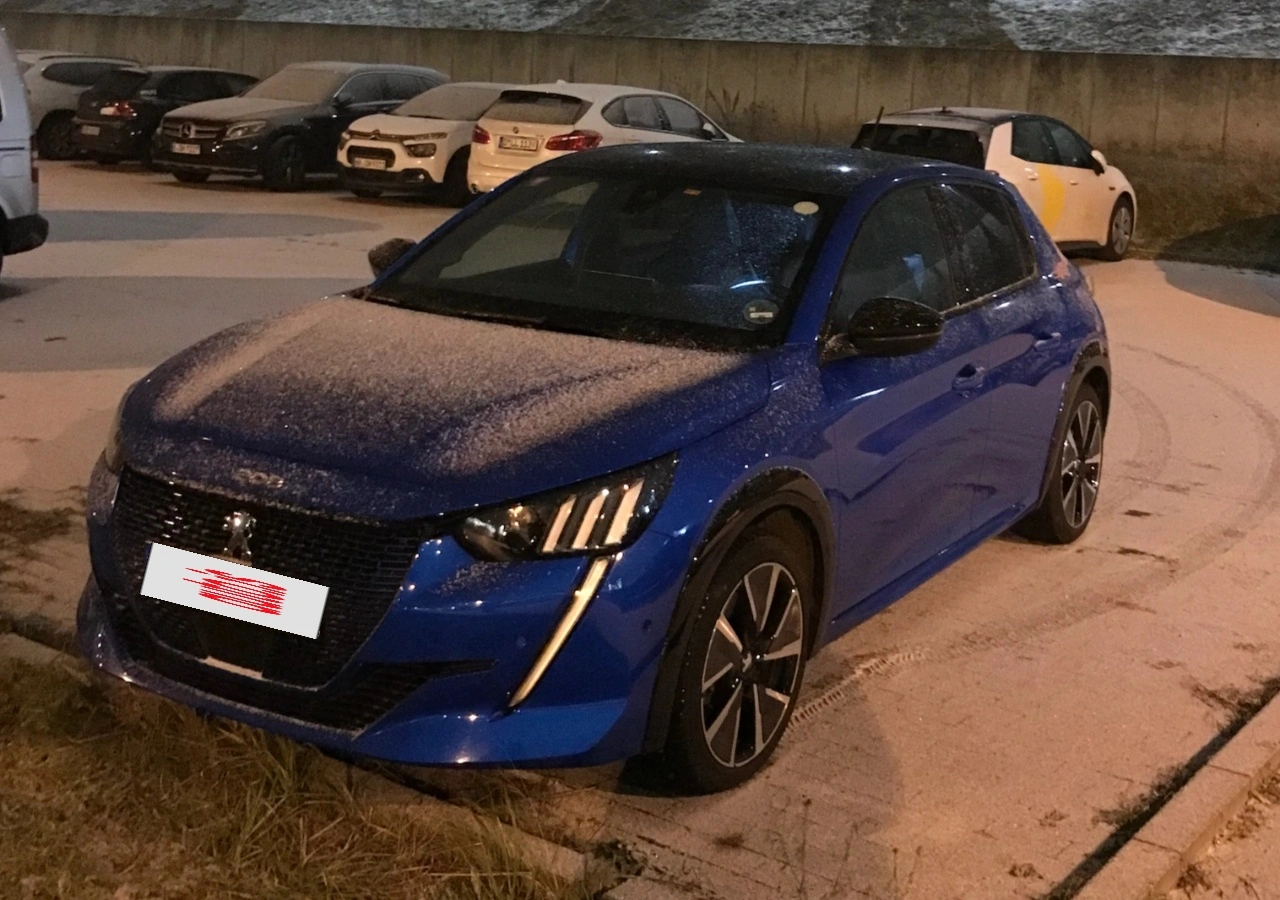 Peugeot e‑208 (2022) nettur þægilegur rafbíll
