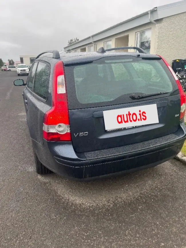 Volvo V50
