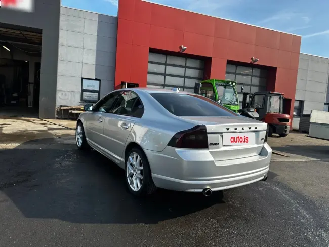 Volvo S80 D5