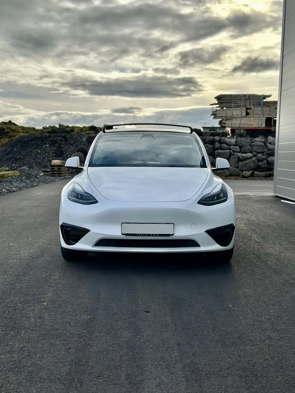 Tesla Model Y - Performance