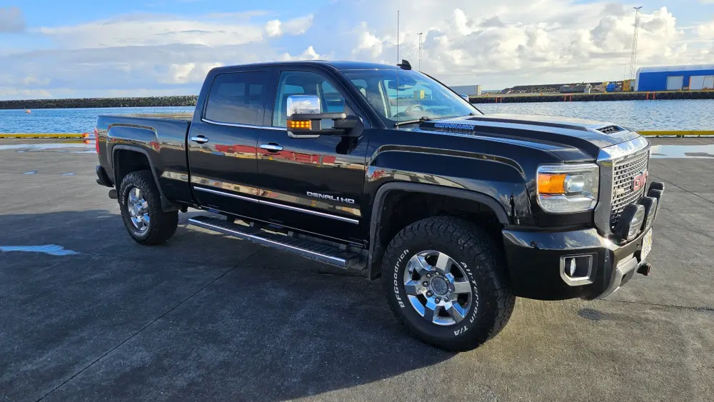 GMC Sierra 6.6 denali