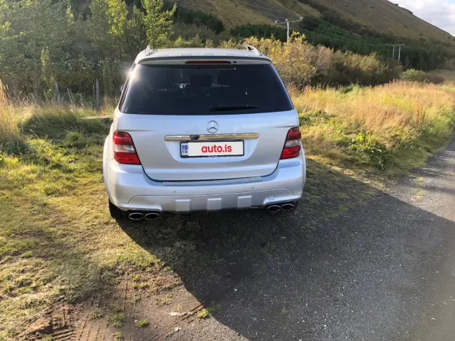 Mercedes Benz M