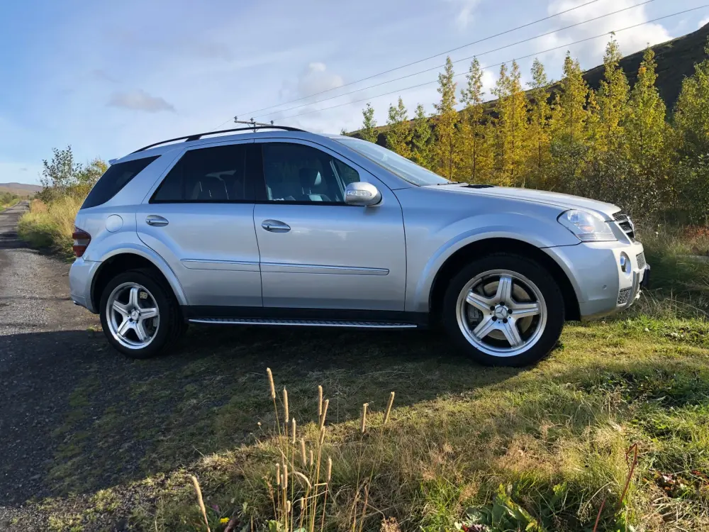 Mercedes Benz M