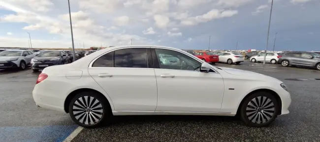 Mercedes-Benz E