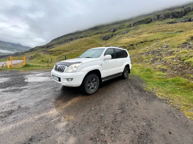 Toyota Land Cruiser 120