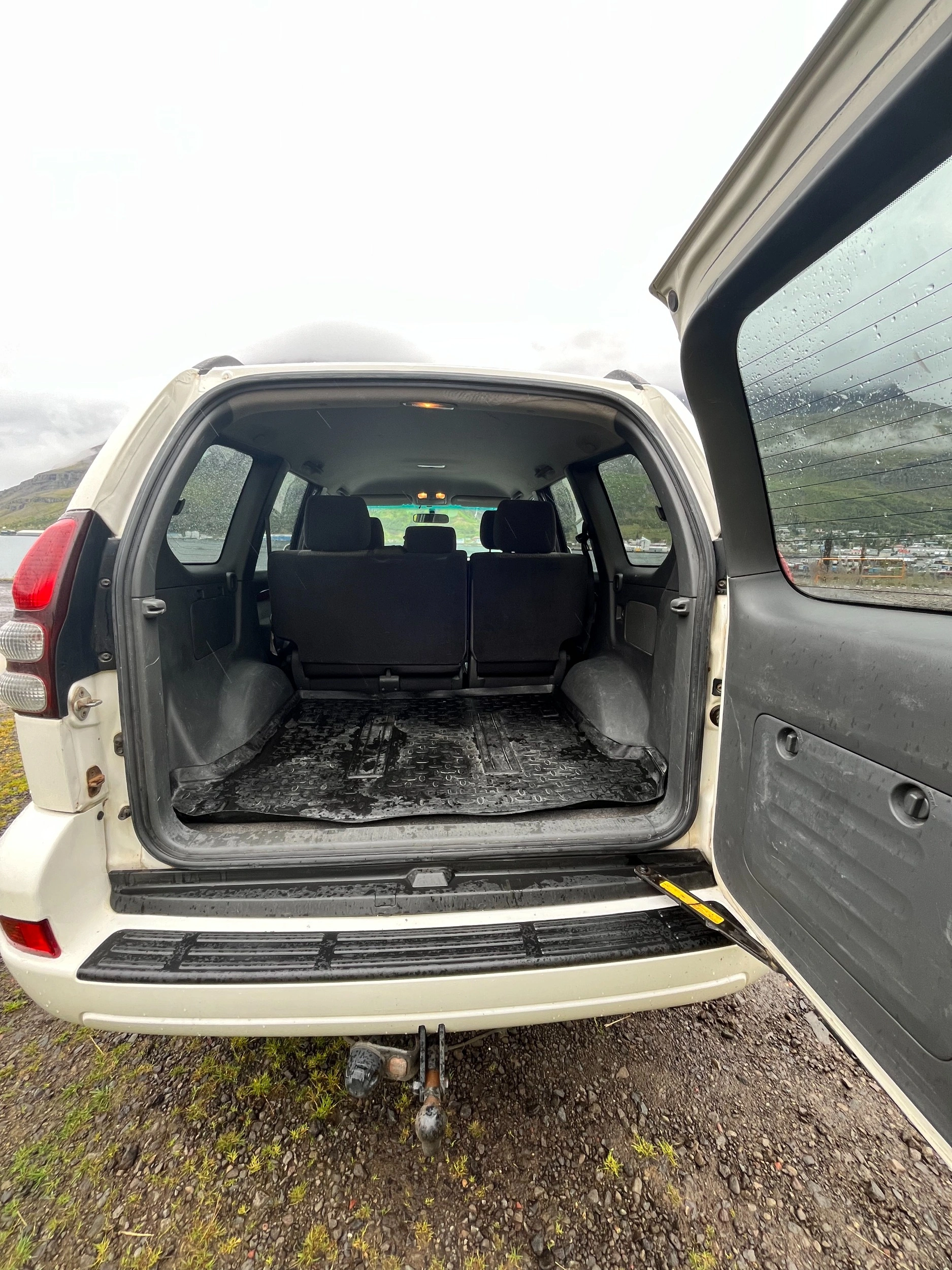 Toyota Land Cruiser 120