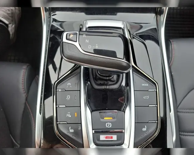 Maxus Euniq 6