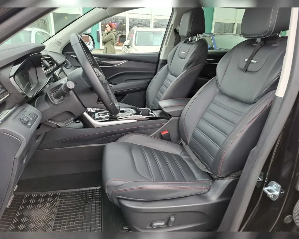 Maxus Euniq 6